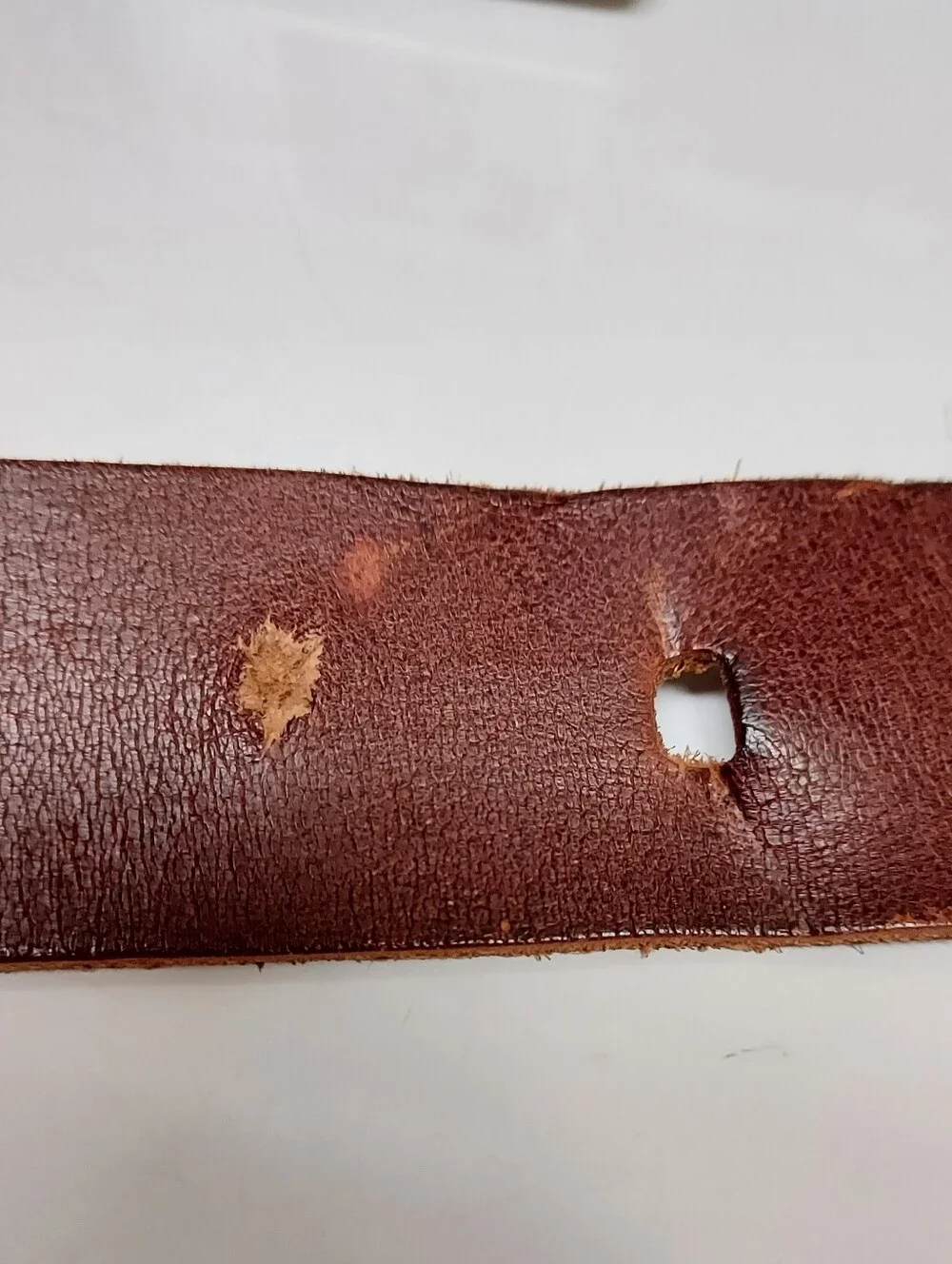 🤠 Quiksilver Mens Unisex Brown Leather Belt 53 Inches Total